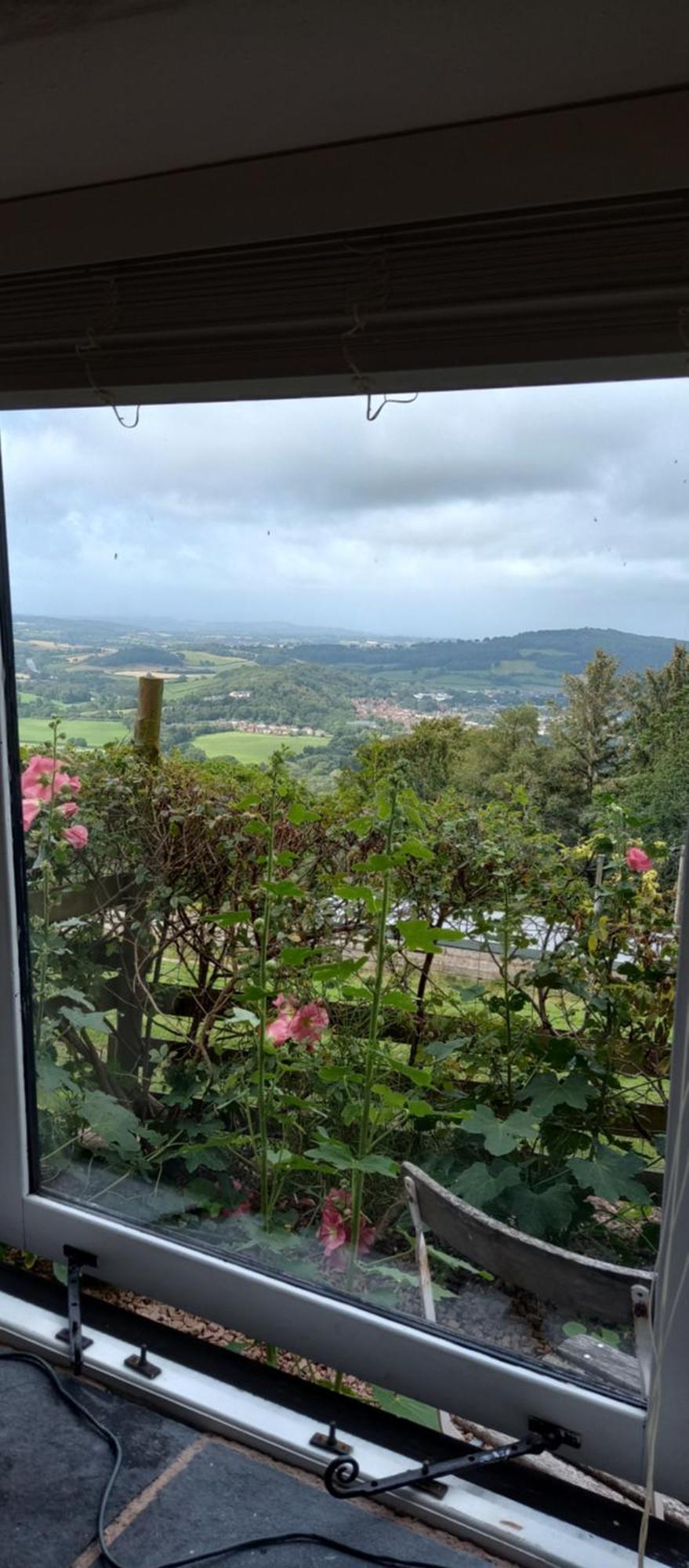 Top Barn Wales Monmouth Bilik gambar
